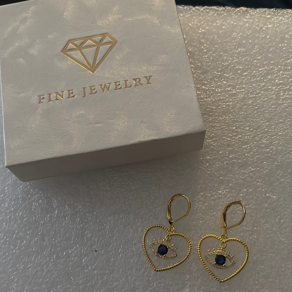 Boutique Evil Eye Gold Heart Dangling Earrings New w/ Box